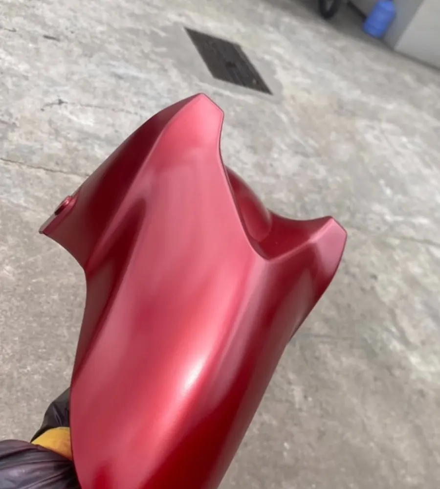Para-lama pintado em vermelho pérola